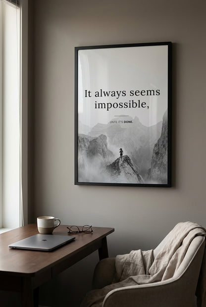 It Always Seems Impossible – Trail Running Poster | Schwarz-Weiß Wandbild Motivation