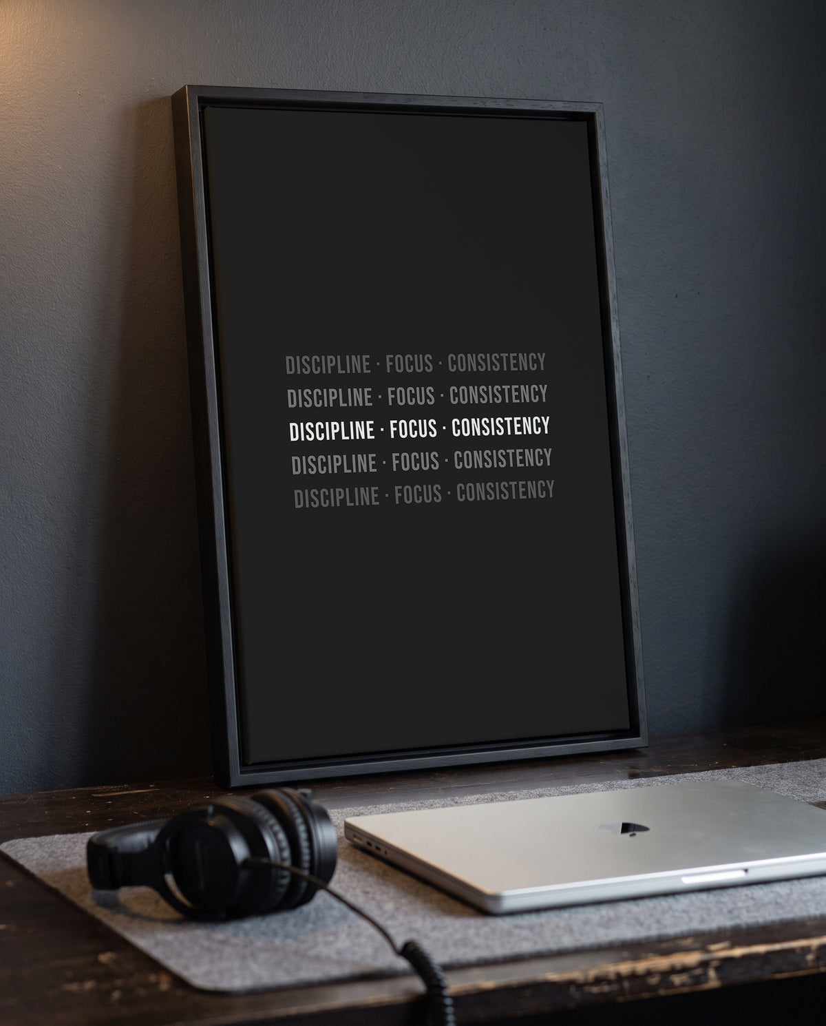 Typo Poster – Discipline · Focus · Consistency