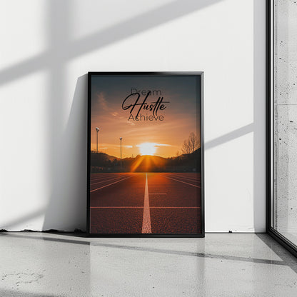 "Dream.Hustle.Achieve." Motivationsposter