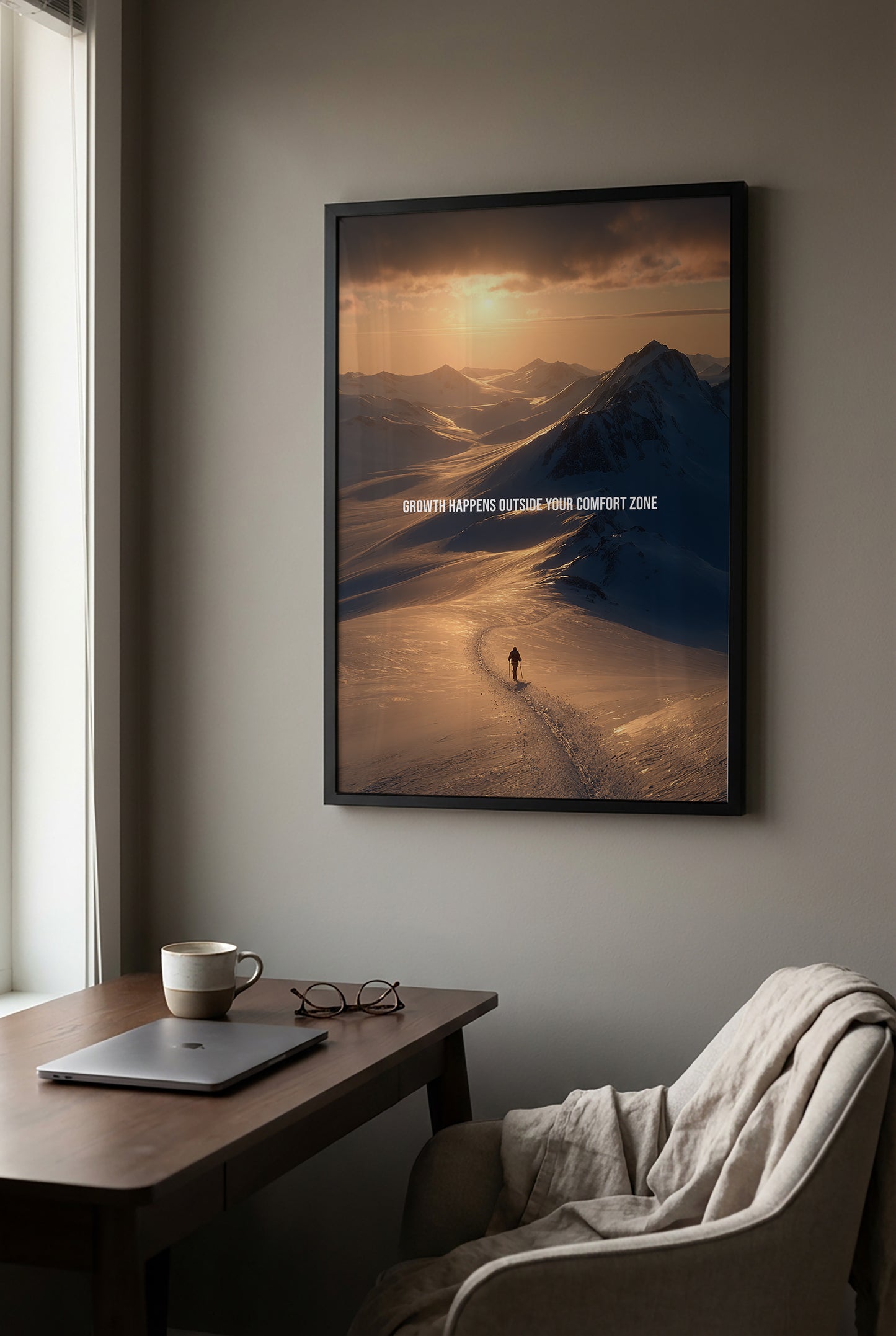 Growth Happens Outside Your Comfort Zone – Motivationsposter & Leinwand für Athleten, Bergliebhaber & ambitionierte Macher