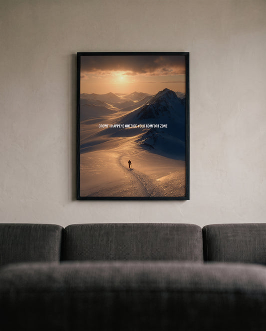 Growth Happens Outside Your Comfort Zone – Motivationsposter & Leinwand für Athleten, Bergliebhaber & ambitionierte Macher