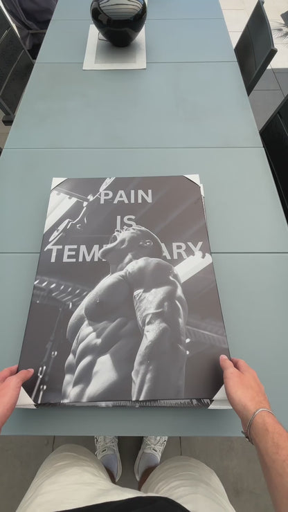 Keilrahmenleinwand "Pain is temporary"